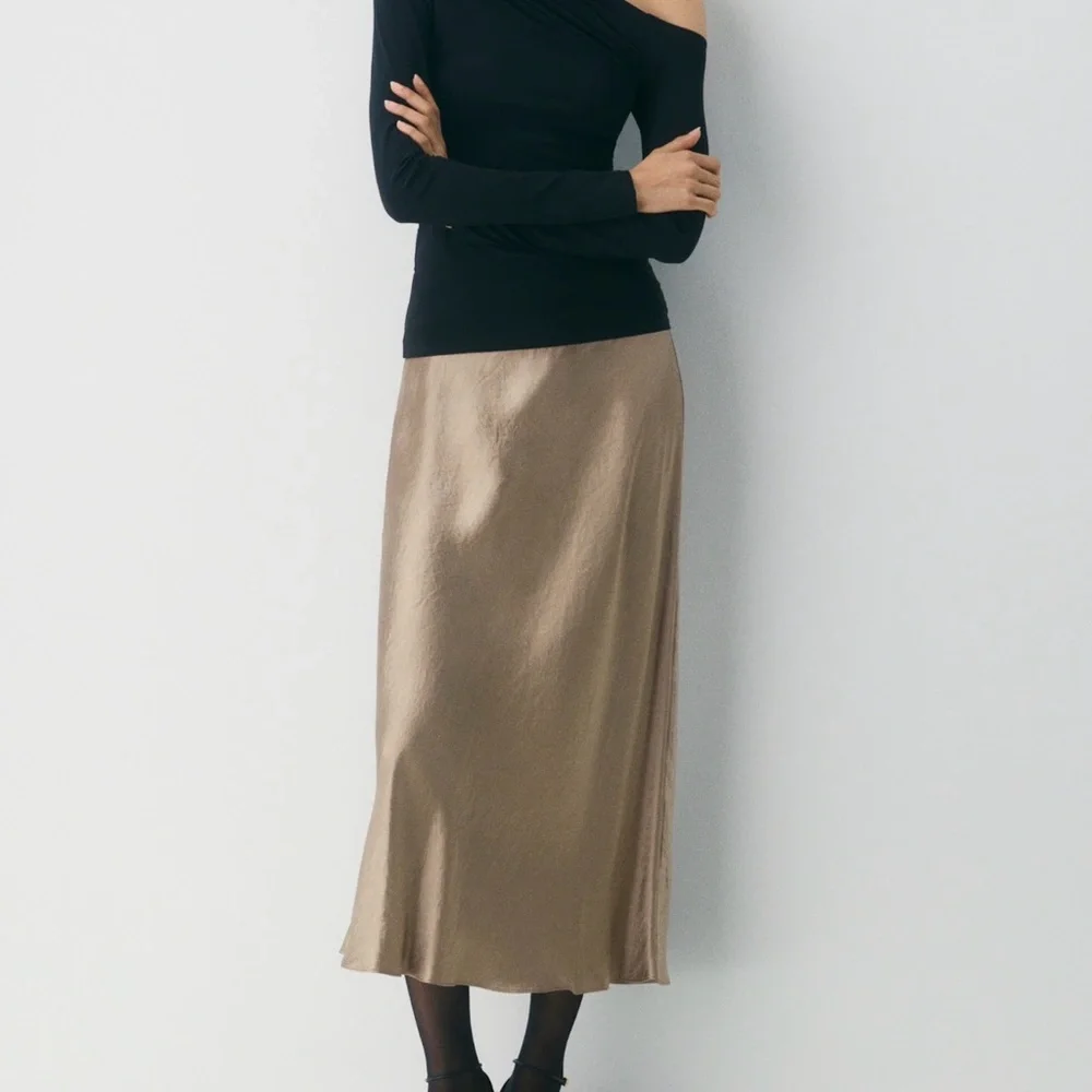 Aritzia Babaton Slip Satin Maxi Skirt - Picture 3 of 8